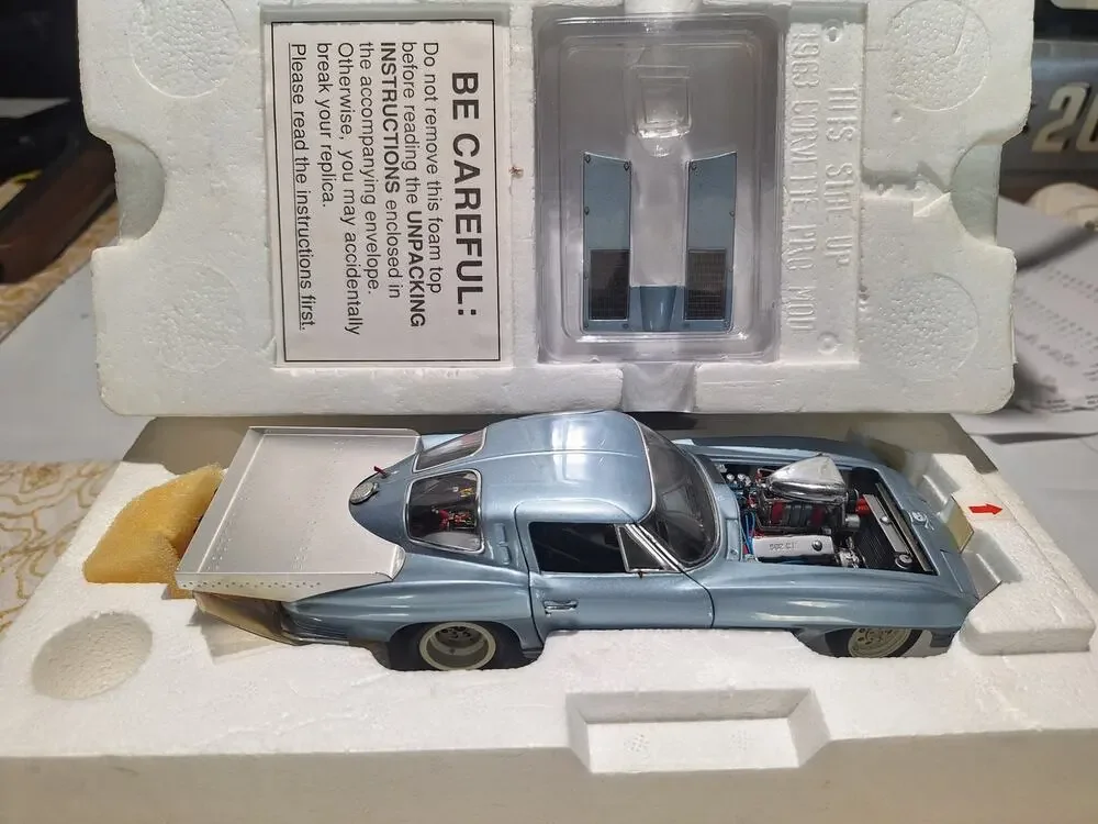 Danbury Mint 1963 Corvette Pro Mod 1:24 Diecast Drag Car w/Box - Excellent